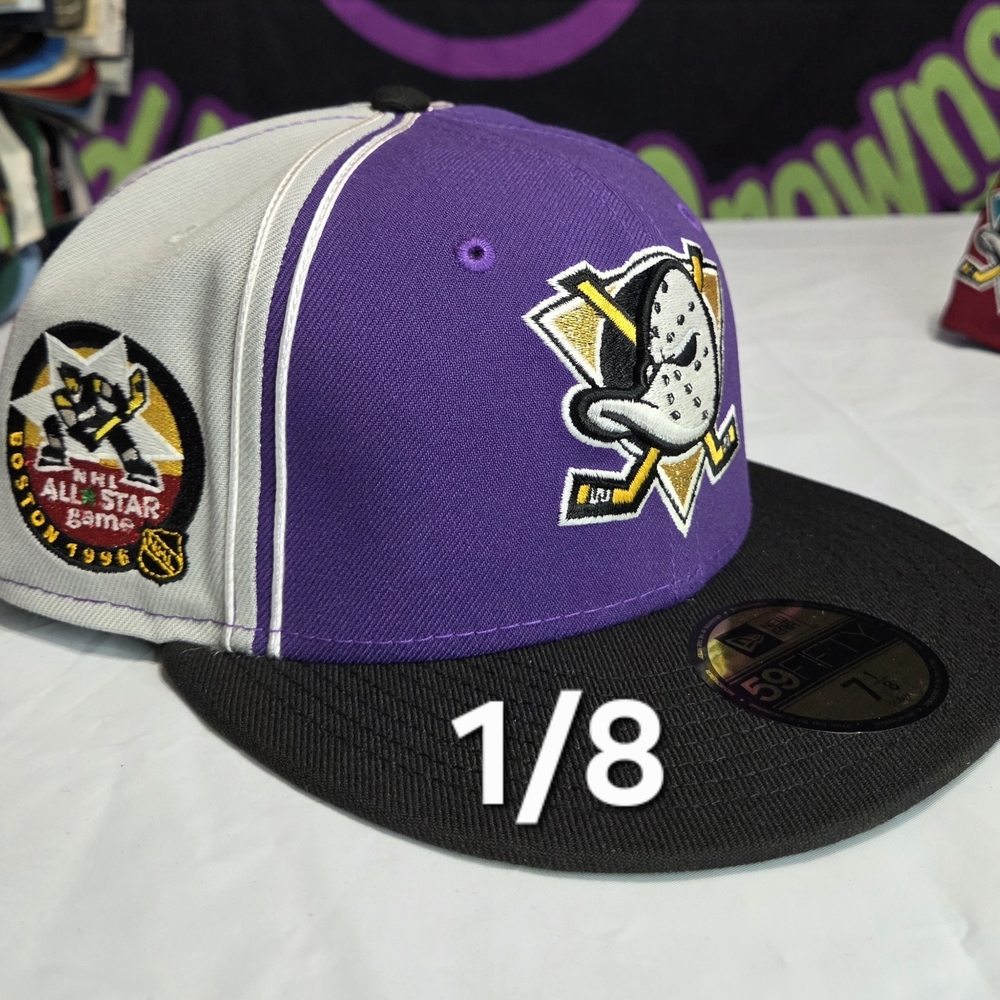 🔴SOLD🔴New Era 7 1/8 - Myfitted Diagonal Block - Glow in the Dark Anaheim Ducks